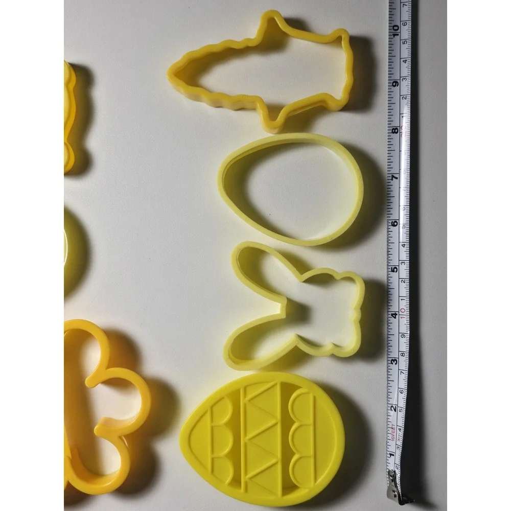Easter‎ Spring Cookie Cutters Lot of 7 Plastic Wilton